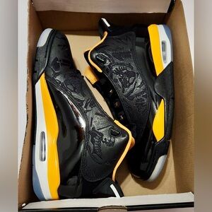 NIKE AIR JORDAN DUB ZERO BLACK & YELLOW TAXI’s LESS THEN $100